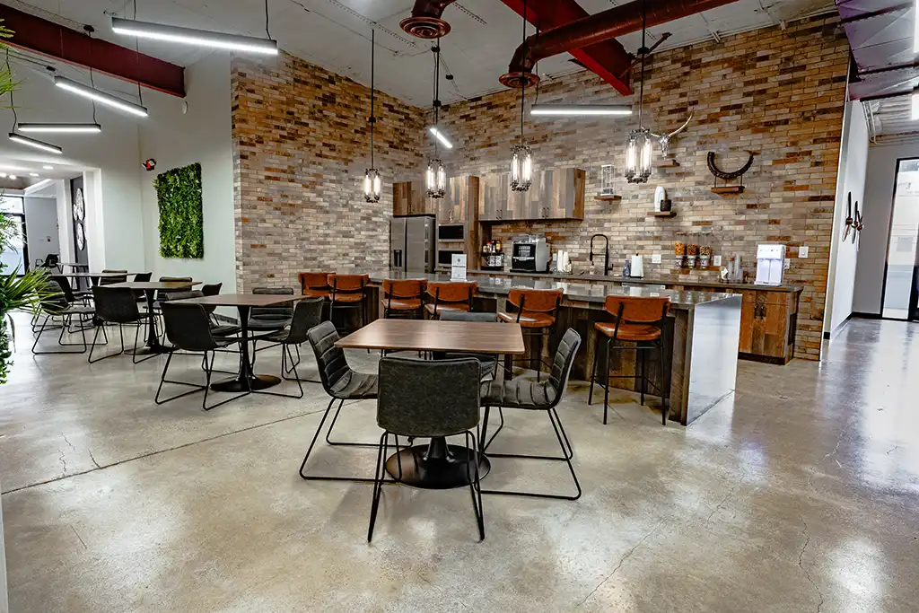 1100 West 23rd Urban Office by Yellow Crown Construction