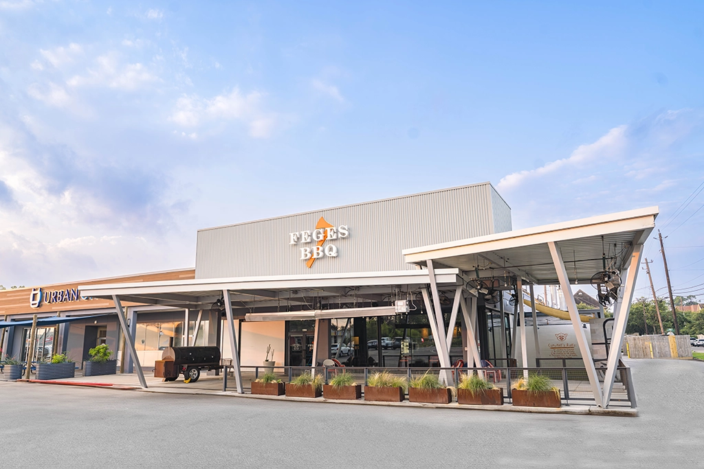 8141 Long Point by Yellow Crown Construction