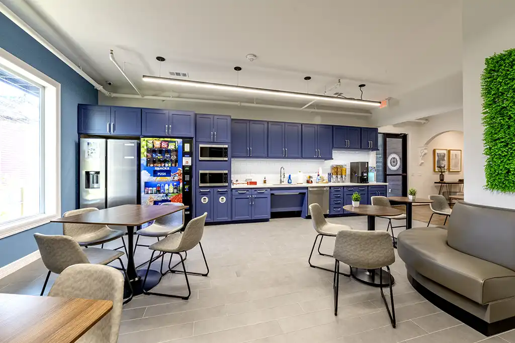 Heights Mansion by Yellow Crown Construction