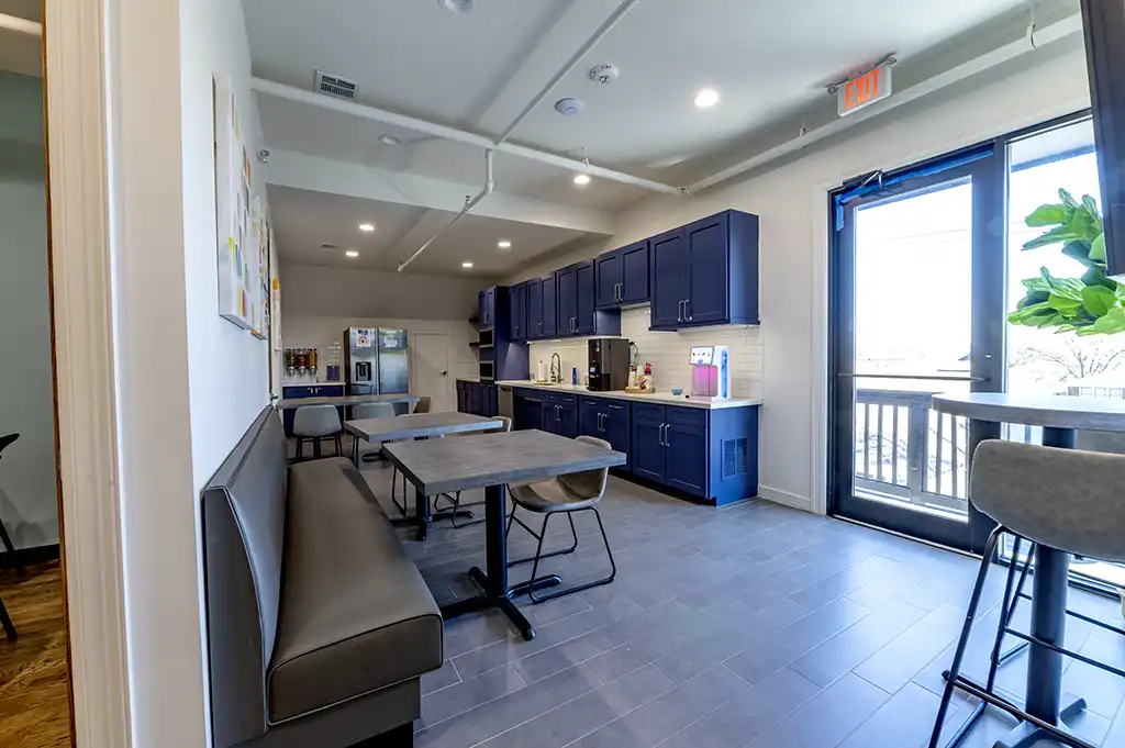 Heights Mansion by Yellow Crown Construction