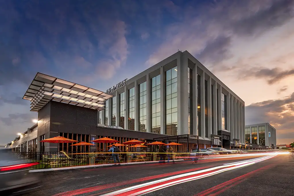 53 West Office Building by Yellow Crown Construction