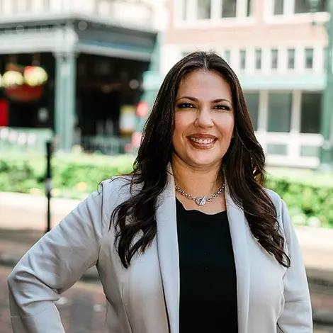 Vanezza Sierra - Meet The Team